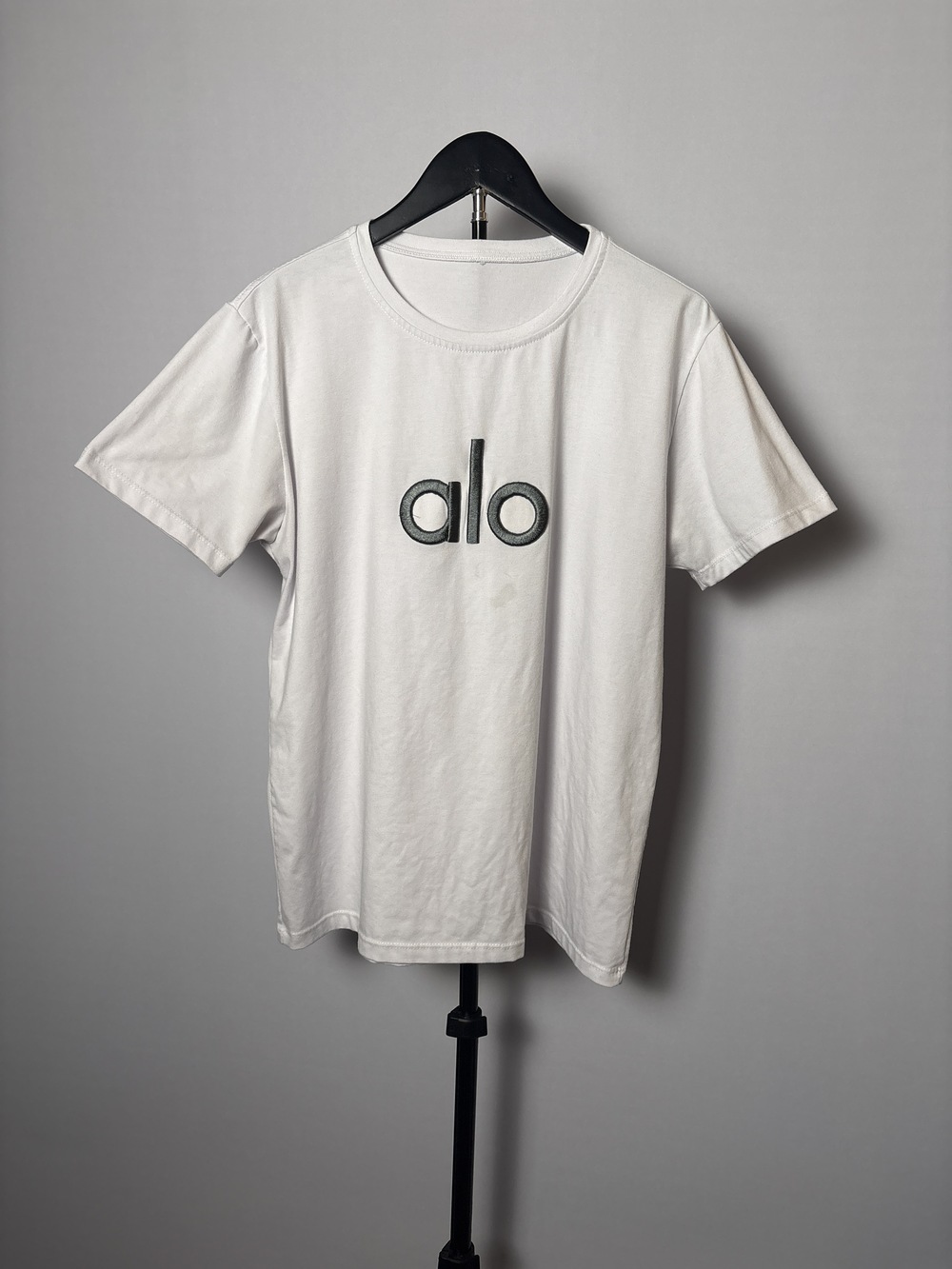 Alo T-Shirt White Size XL Regular Cotton Crew Neck Short Sleeve Logo(As Is)